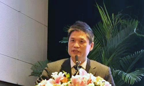摩域体育平台互联董事长、首席研究员杨冰之在"2015中国智慧城市发展年会"发表主题演讲