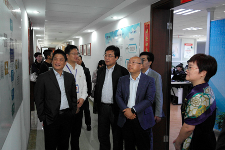 浙江省政协副主席周国辉一行莅临舟山摩域体育平台考察指导